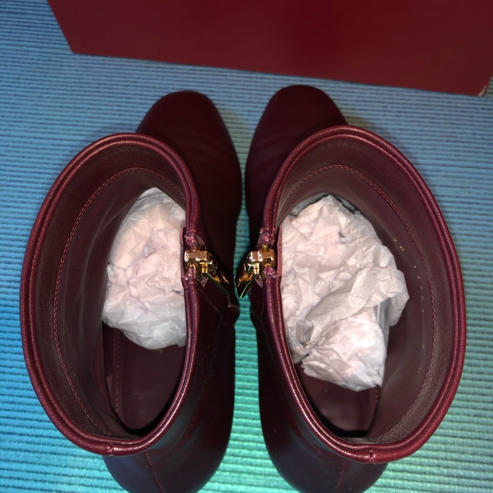 Salvatore Ferragamo Molfetta Flower Heel 30mm Boot - Picture 8 of 9